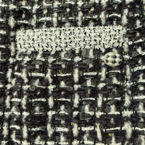 Chanel black white tweed short jacket size 38 - Picture 4 of 7